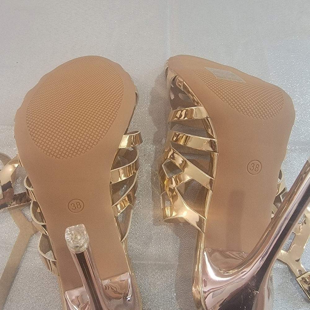Metallic Gold Strappy Sexy Sandals/Stiletto Heels NEW!!🌟👠 - Picture 5 of 14